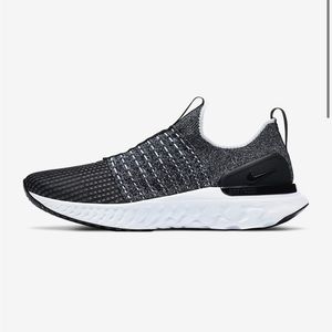 Nike React Phantom Run Flyknit 2